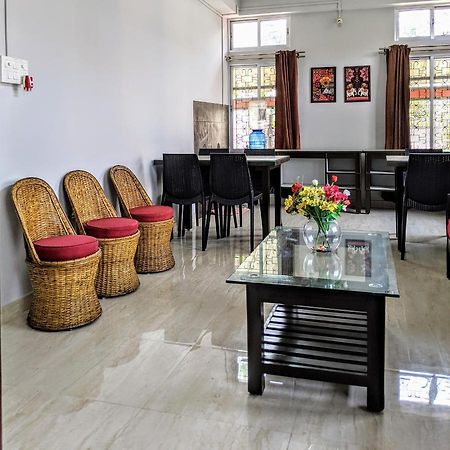 Townhouse - The Urban Inn Dibrugarh Buitenkant foto
