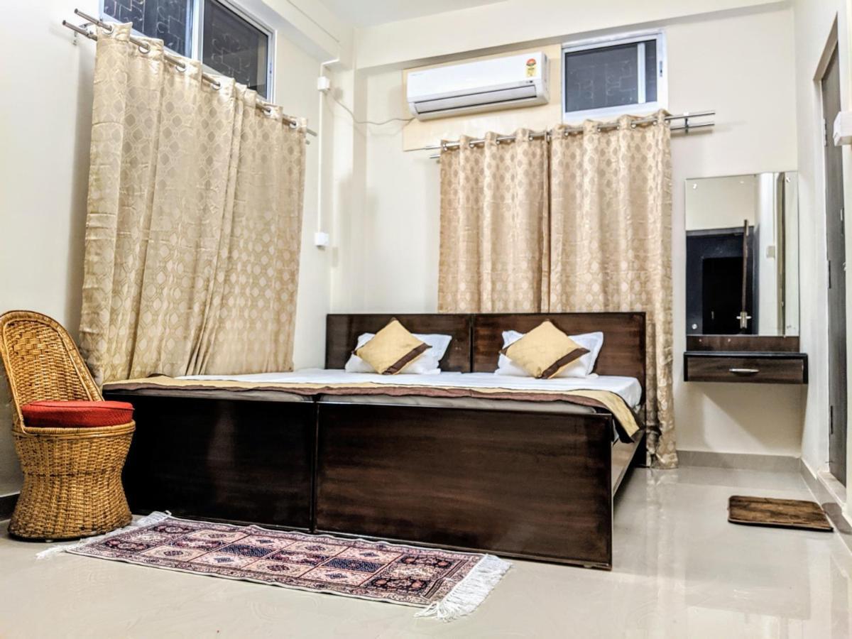 Townhouse - The Urban Inn Dibrugarh Buitenkant foto